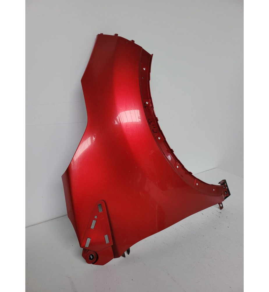 Renault Captur - Predný blatník P (červený) - 10255