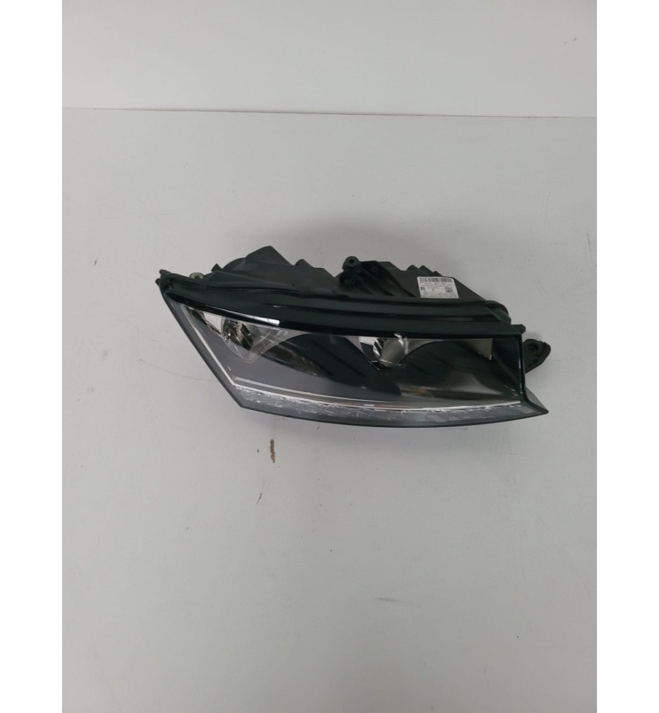 Škoda Fabia III Predná lampa pravá - 10268