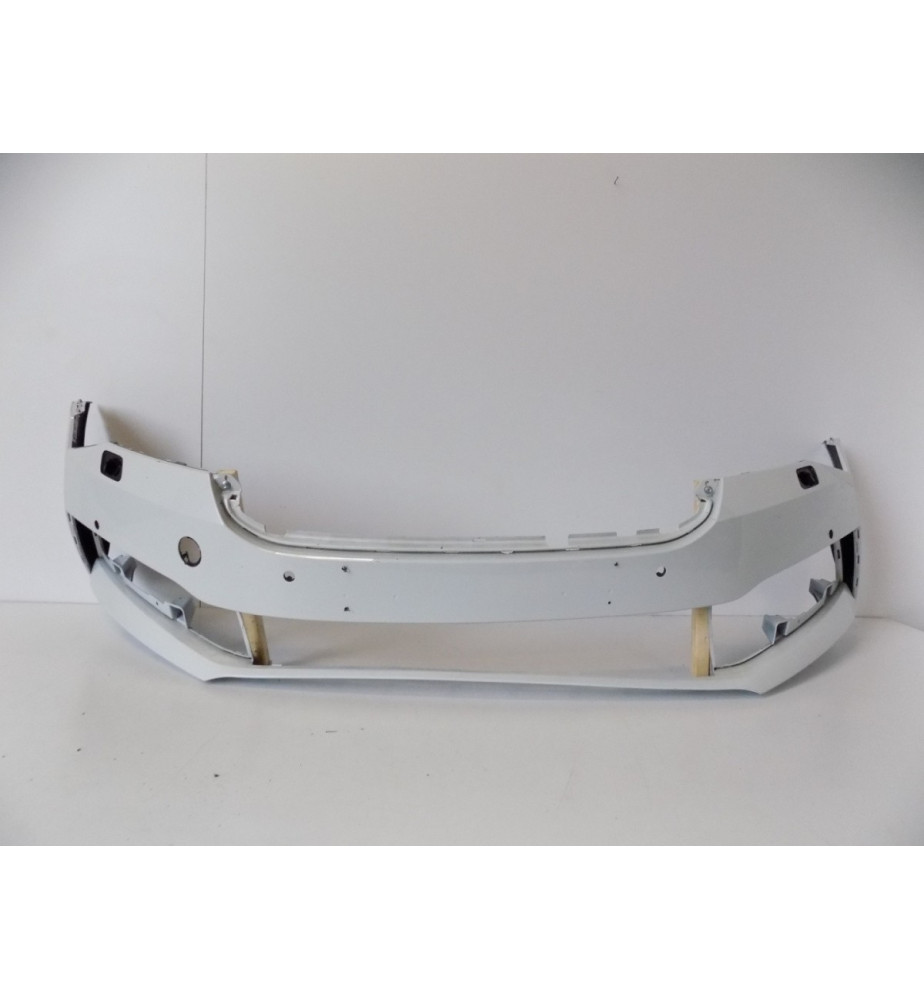 Škoda Scout Predný nárazník (biely) - 10311