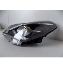 Toyota Yaris 3 LCI Ľavé predné LED svetlo - 10423