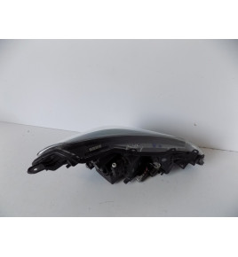 Toyota Yaris 3 LCI Ľavé predné LED svetlo - 10423