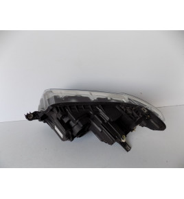 VW Crafter 2 7C1 - Predná lampa Pravá - 10454