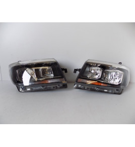 VW Crafter 2 7C1 - Predná lampa Pravá - 10454