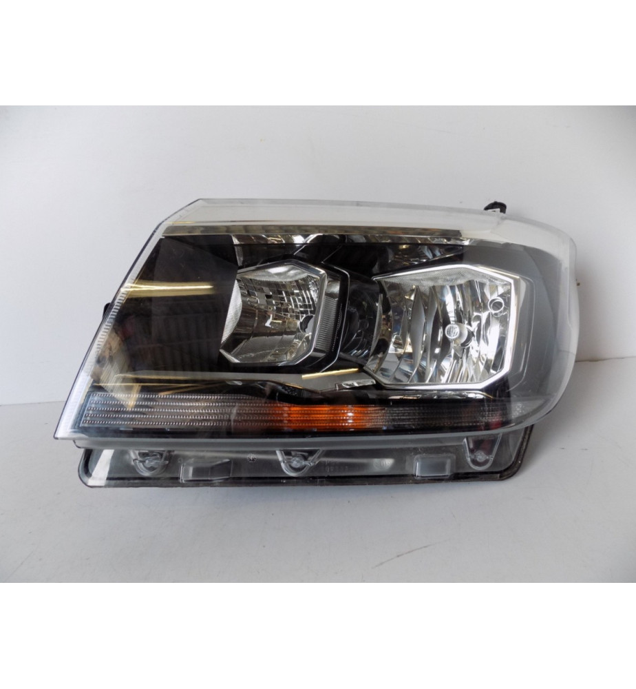 VW Crafter 2 7C1 - Ľavé predné svetlo - 10455