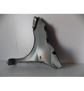 Suzuki Celerio - Predný blatník R (sivý) - 10560