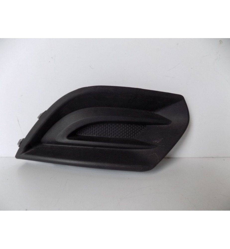 Opel Corsa E - Pravá mriežka nárazníka - 10597