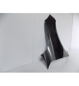 Ford Focus MK4 2018 -- Pravý blatník (šedý) - 10624