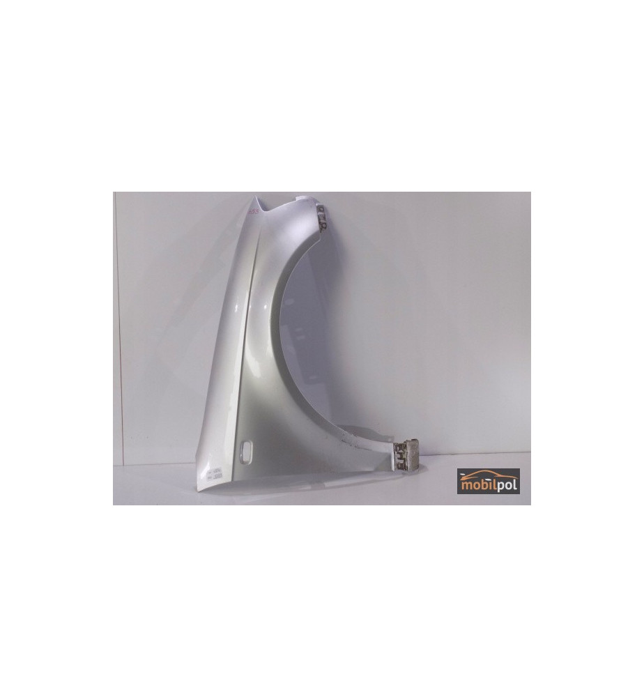 Audi A3 8P0 Pravý blatník (Strieborný) - 0653