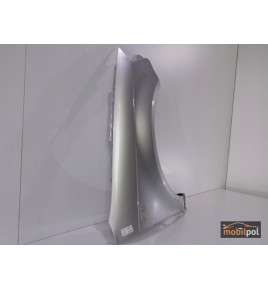 Audi A3 8P0 Pravý blatník (Strieborný) - 0653