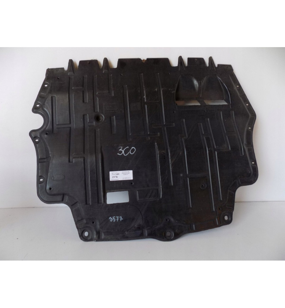 VW PASSAT B6 - Kryt pod motor