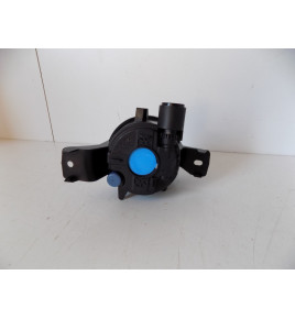 BMMW X6 E71 - Predná halogénová lampa L - 10961