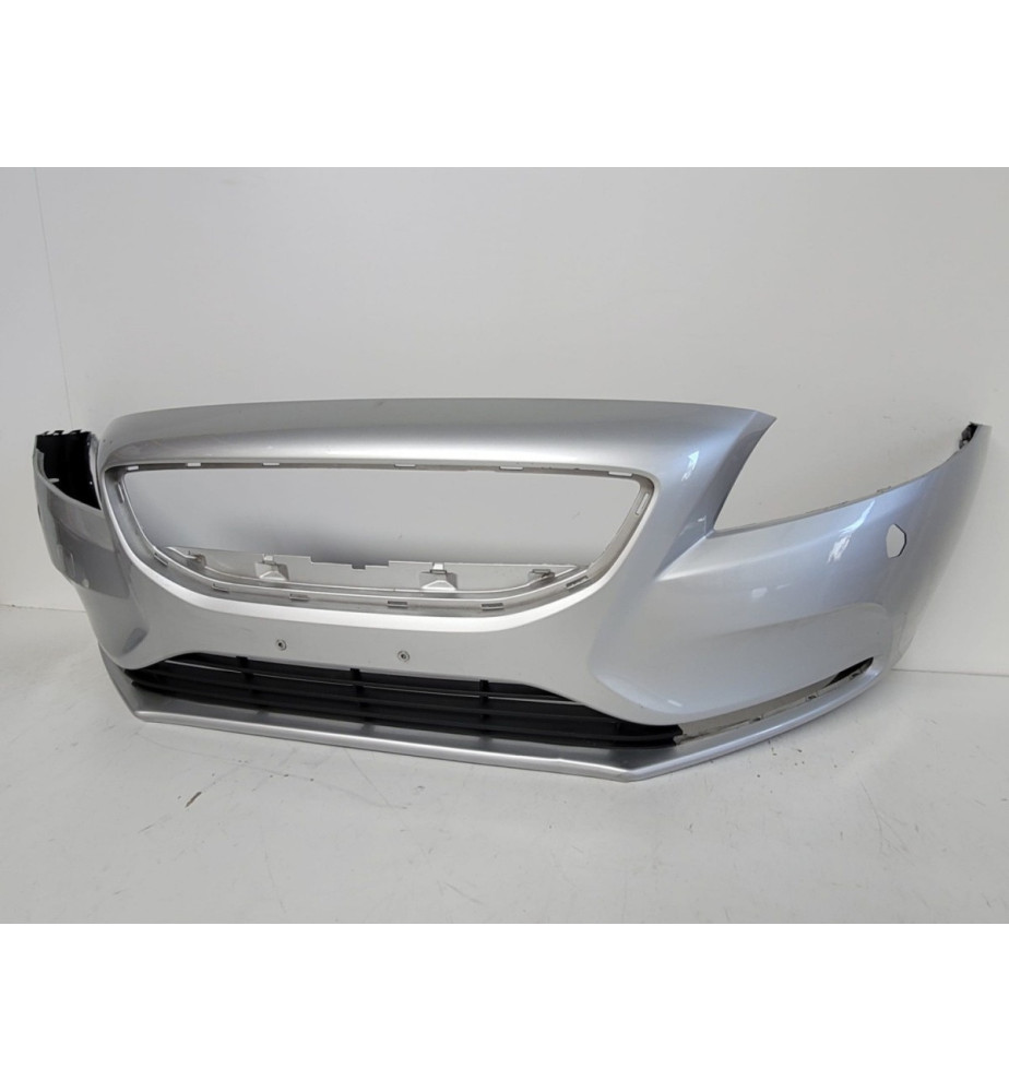 Volvo V40 Predný nárazník - 11001