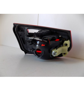 BMW 3 F30 - Zadné svetlo do kufra - Pravé - 10978