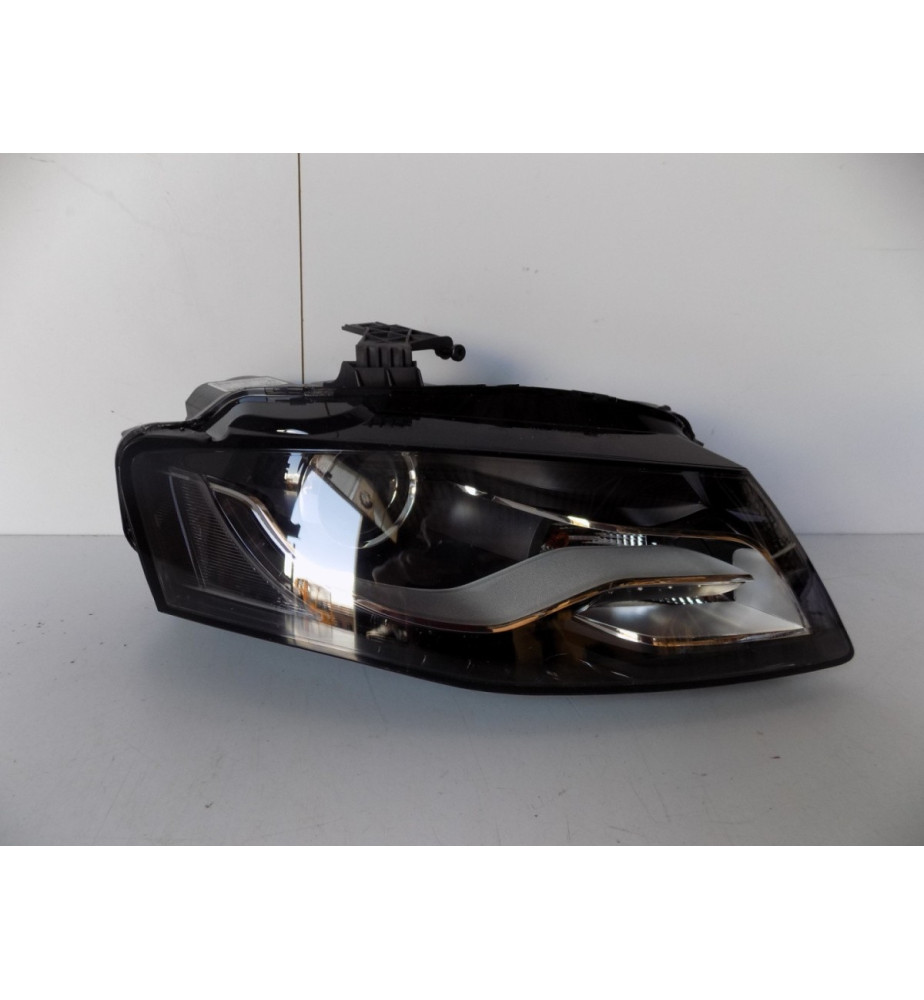 Audi A4 B8 - Predná lampa Xenon - Pravá 11019