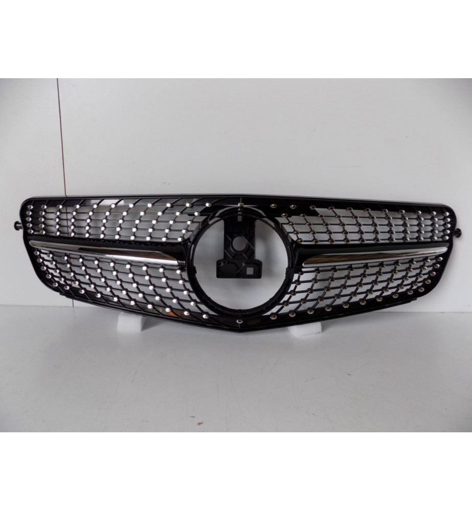 Mercedes W204 Mriežka / Gril Diamond Black - 11155