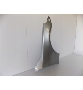 BMW 5 E60 / 61 PRAVÉ BLATNÍK STRIEBORNÝ - 0621