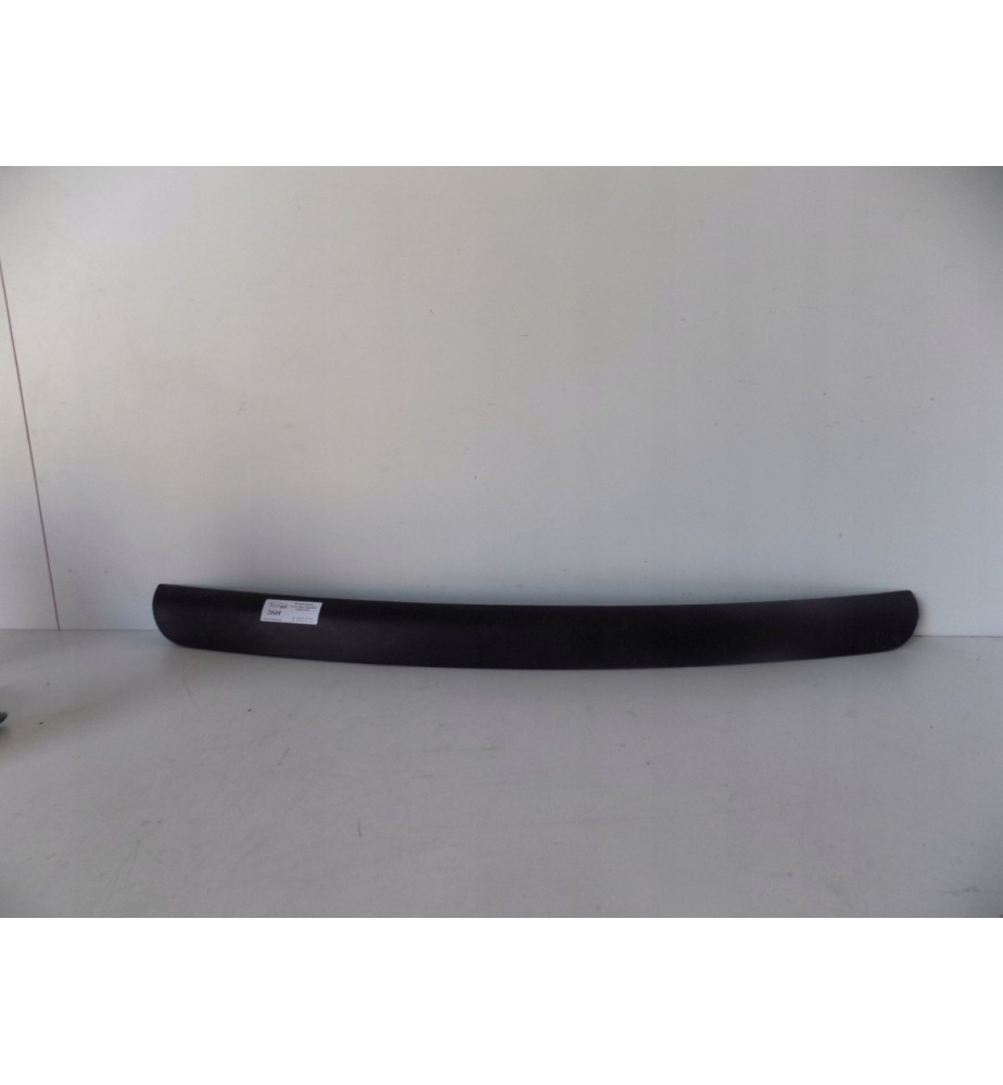 Renault Megane - Lišta kufra