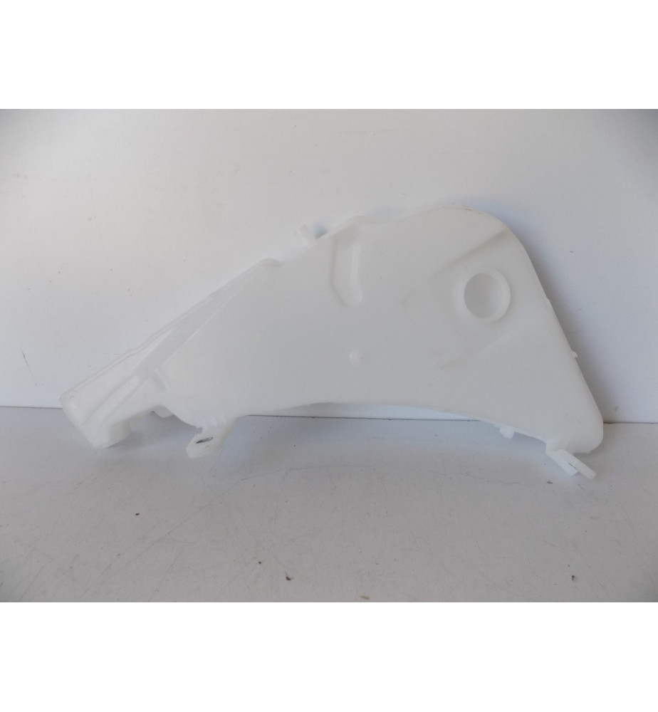 Audi A6 C7 4G Nádrž na kvapalinu na ostrekovače - 11470