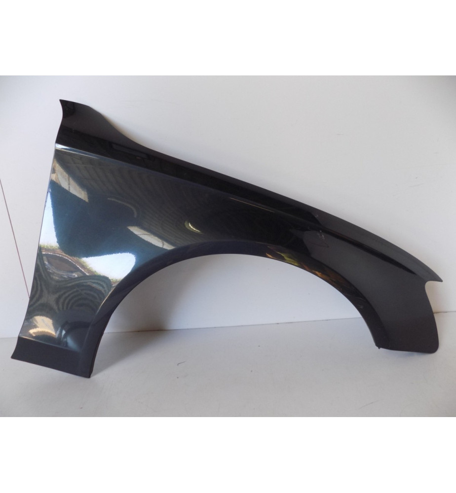 Audi A4 B8 Predný blatník pravý - 11557