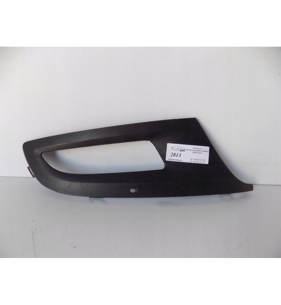 VW Polo IV - Mřížka nárazníku - Pravá - 2813