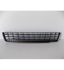 VW Touareg 7P Stredná...