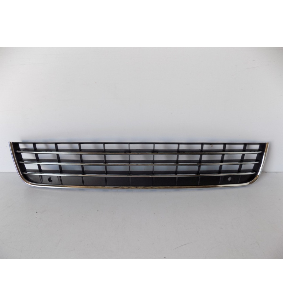 VW Touareg 7P Stredná mriežka - 11565