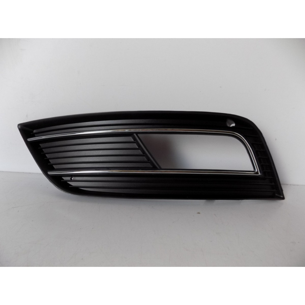 AUDI A4 B8 LCI - Mriežka nárazníka ľavá - 11570