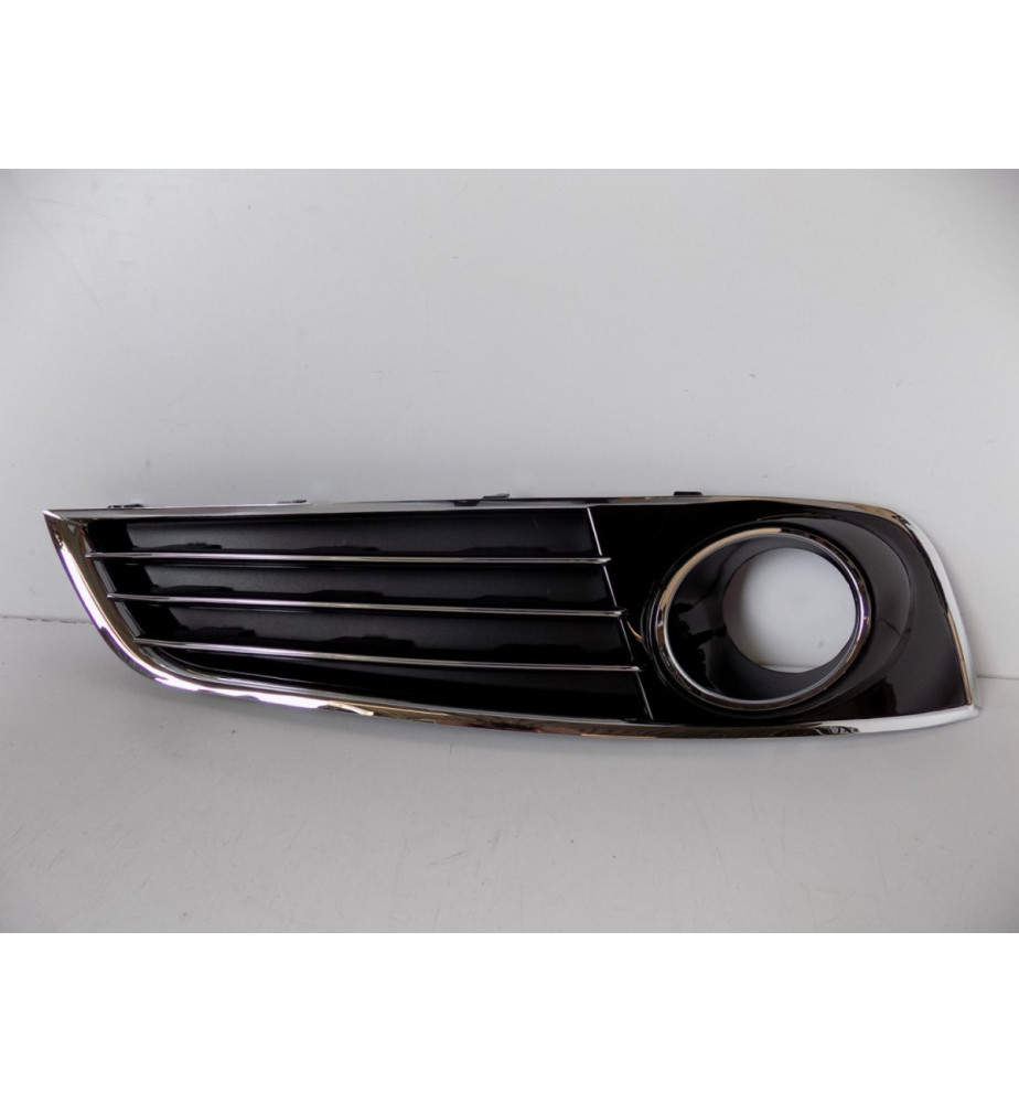 AUDI A8 D4 - Mriežka nárazníka - Pravá - 11763