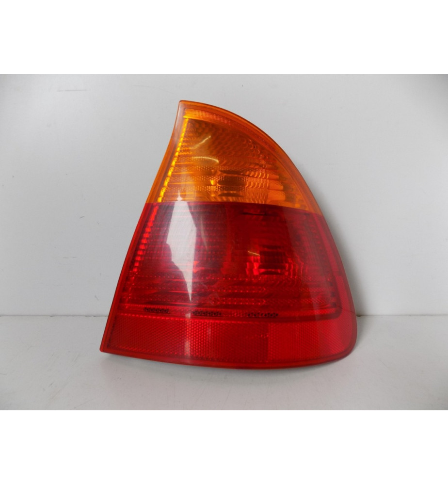 BMW 3 E46 Touring - Pravé zadné svetlo - 11860