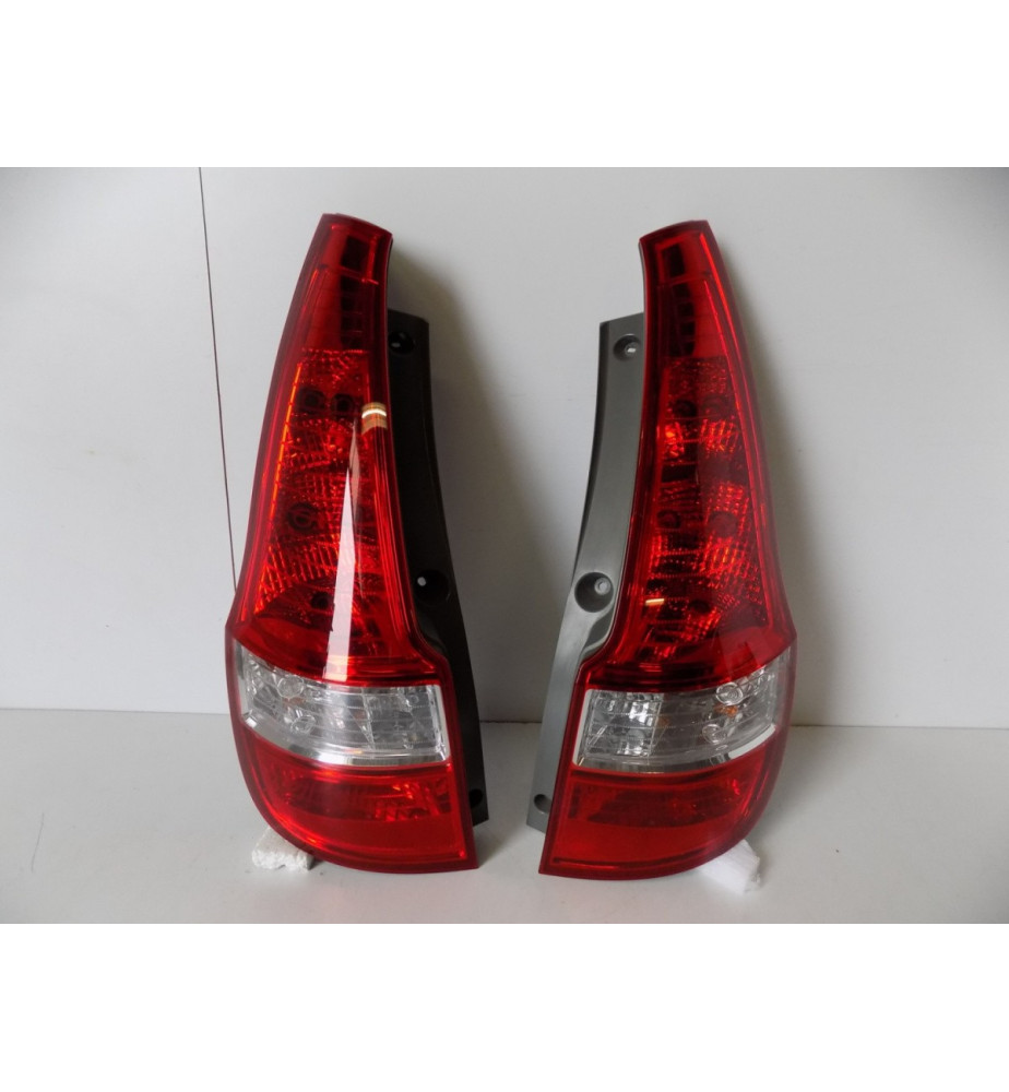 Hyundai i30 Kombi - Zadné svetlá L/P - 11869