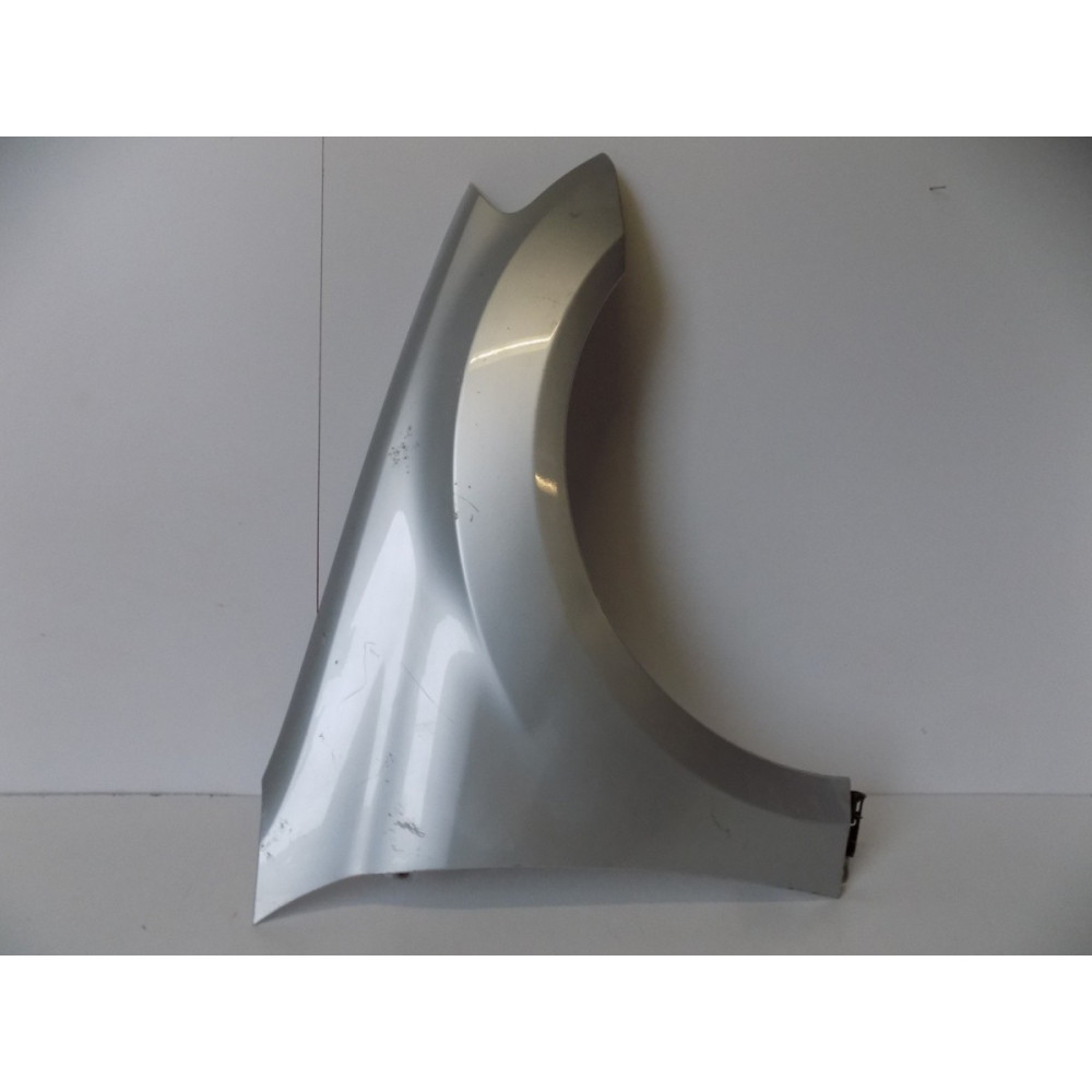 Mercedes ML W164 Pravý blatník - 12106