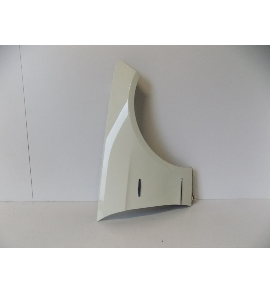 Mercedes E Trieda W212 Pravý Blatník - 12112