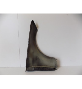 Mercedes C trieda W204 6.3 AMG Ľavý blatník 12123