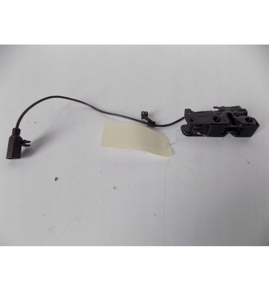 Audi A4 B8 - Zámok Kapoty - 2191