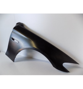 BMW 5 F10/F11 Pravé blatník poškodený - 12427