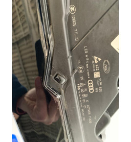 Audi Q7 4M Predná lampa FULL LED - Pravá 12704