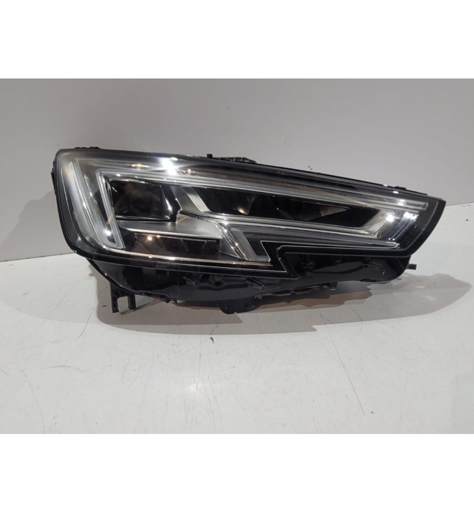 Audi A4 B9 Predná lampa FULL LED Pravá - 12882