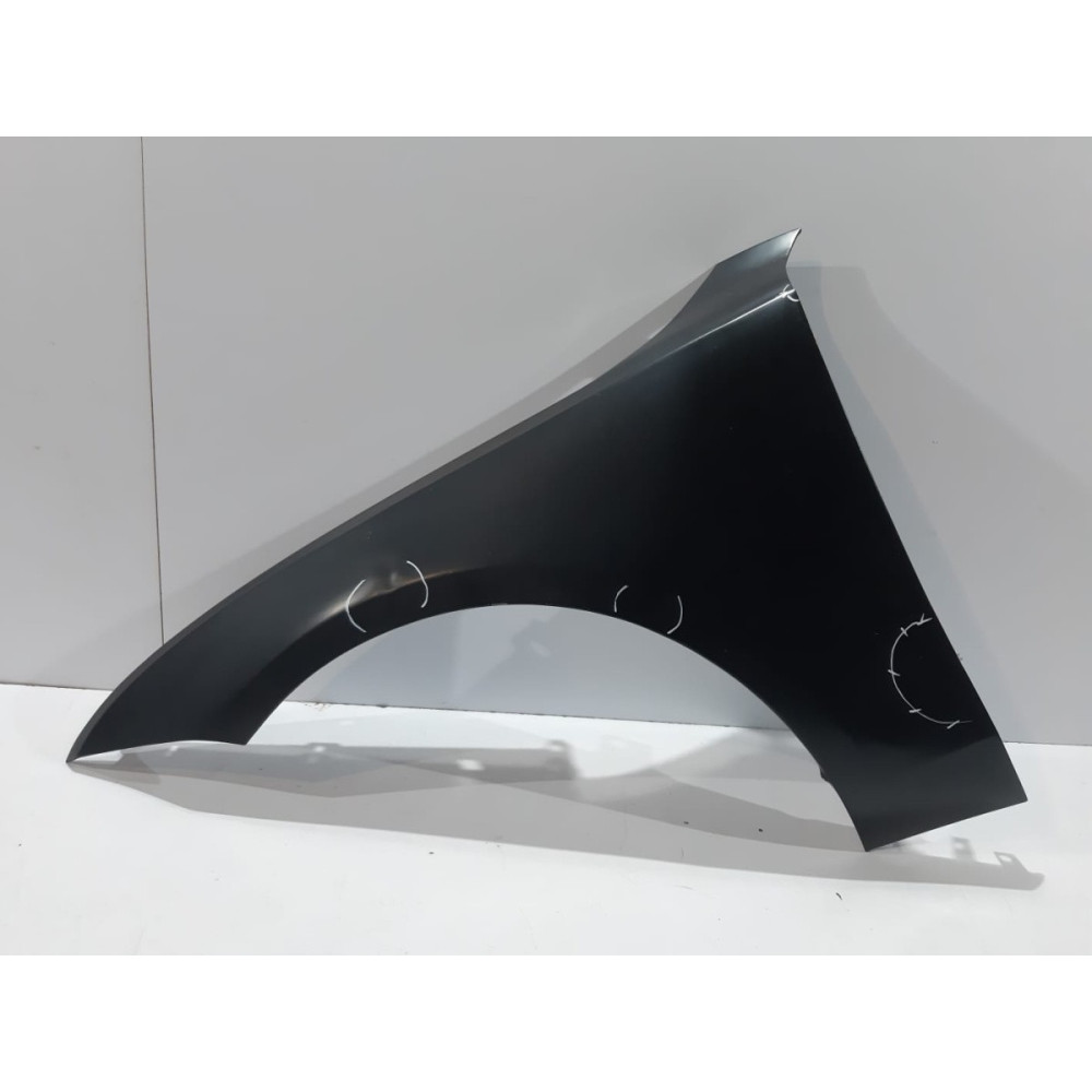 Audi A7 4G Predný Ľavý blatník poškodený - 12817