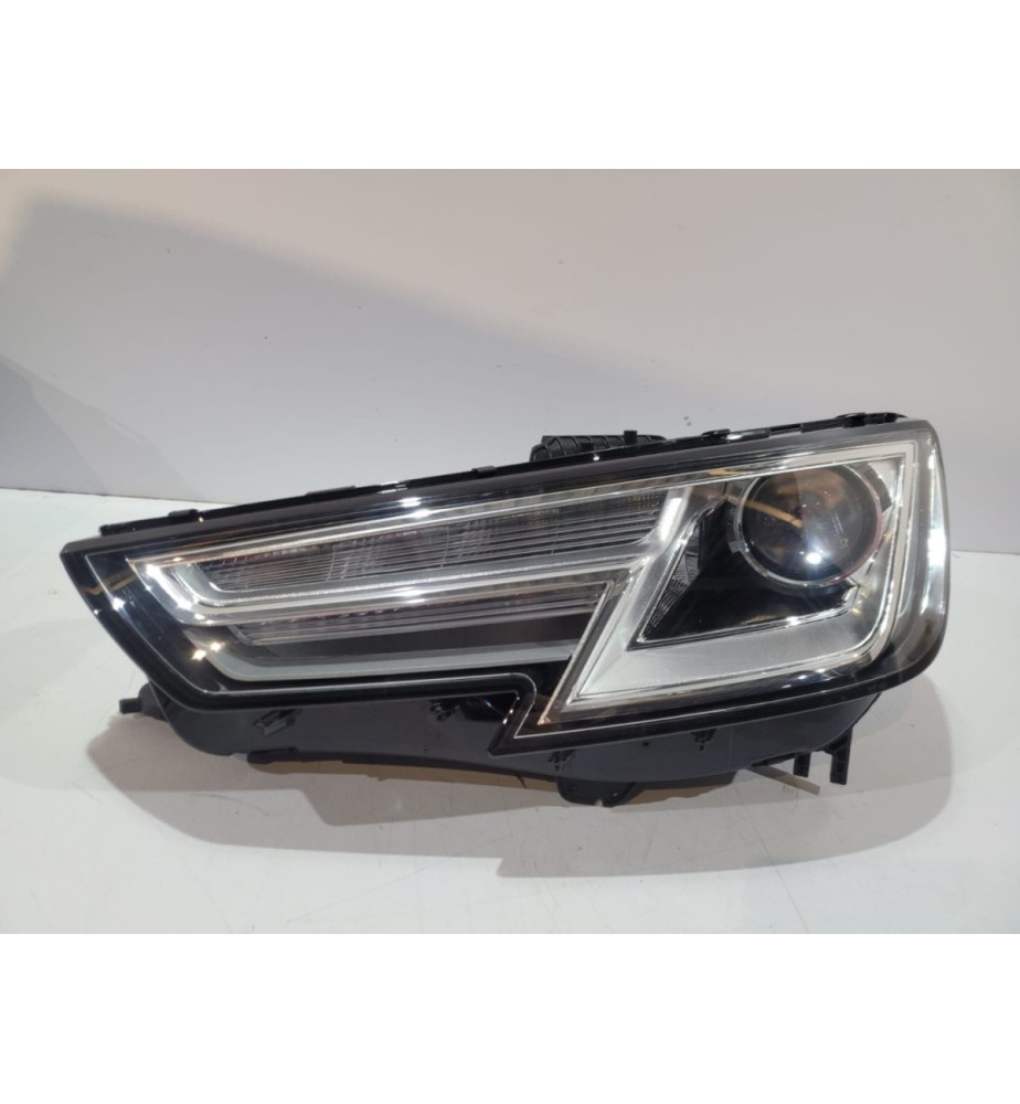 Audi A4 B9 Predná lampa Bi-Xenon Ľavá - 12893