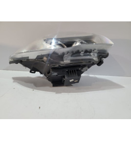BMW 1 E87 Predná lampa Bi-Xenon Pravá - 12911