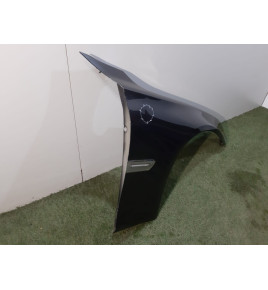 BMW 7 F01 / F02 Pravý blatník - 12965