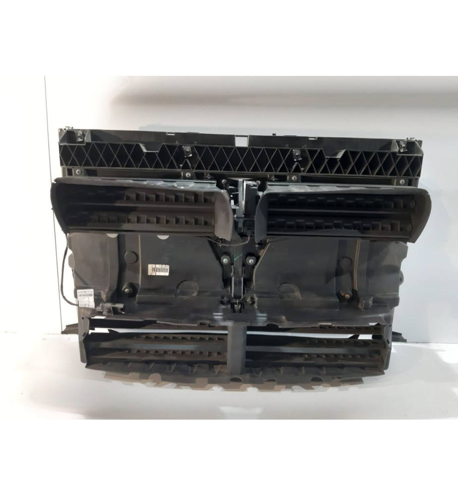 BMW 2 F45 / F46 Volant Air Žalúzia 12989