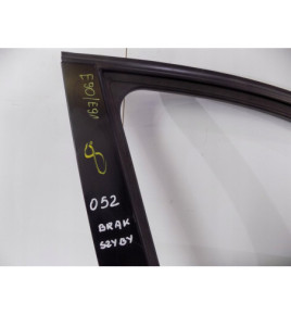 BMW 3 E90 / E91 Predné Dvere Pravé - 0052