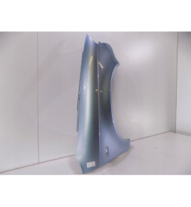 AUDI A4 B6 8E0 Pravé Blatník - 713