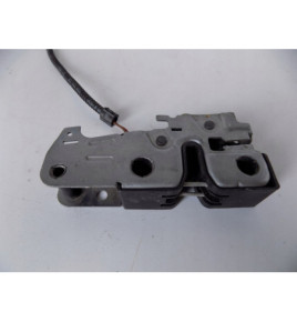 VW Tiguan - Zámok kapoty