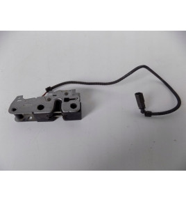 VW Tiguan - Zámok kapoty