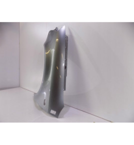 AUDI A4 B6 8E0 Ľavý blatník - 712