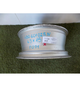 AUDI A4 - Hliníková disk 15 palcov - 2611