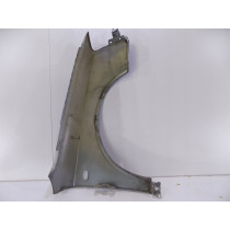 AUDI A4 B6 8E0 Ľavý blatník - 712