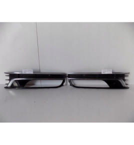 VW Passat B7 - Mřížka nárazníku vlevo - 2832